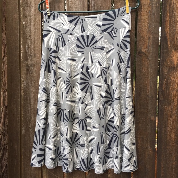 Salaam Dresses & Skirts - Salaam Patterned Flappy Skirt Size Medium